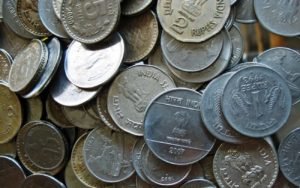 RBI enhances the incentive for distribution of coins over the counter by banks to Rs 65
